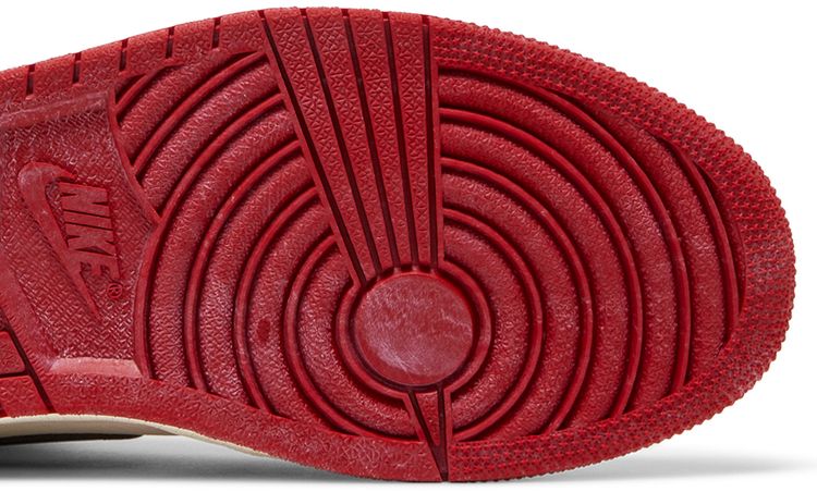 Air Jordan 1 Retro High OG 'Chicago Lost & Found' - 图片 5